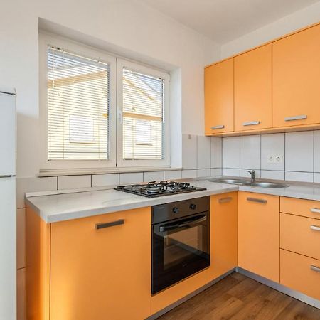 Stunning Apartment In Crikvenica With Wifi Buitenkant foto