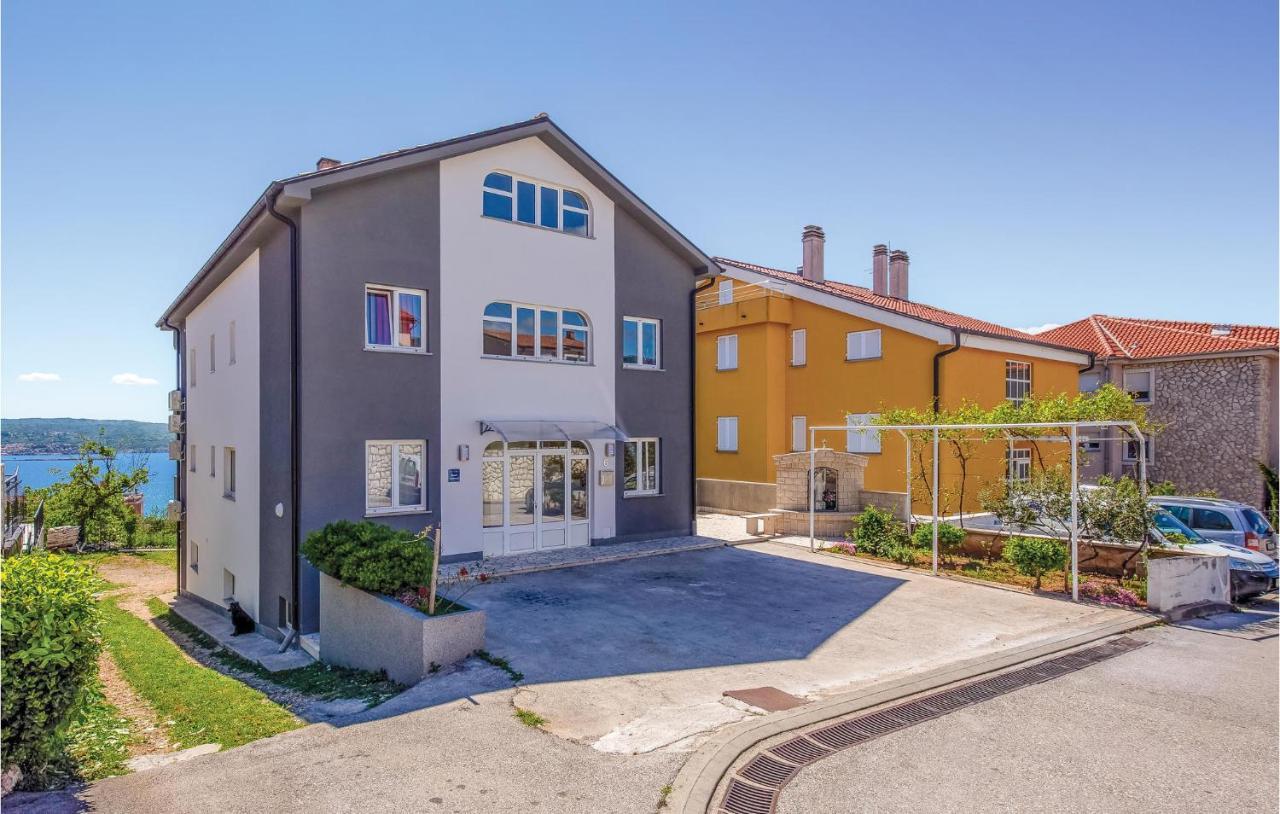 Stunning Apartment In Crikvenica With Wifi Buitenkant foto