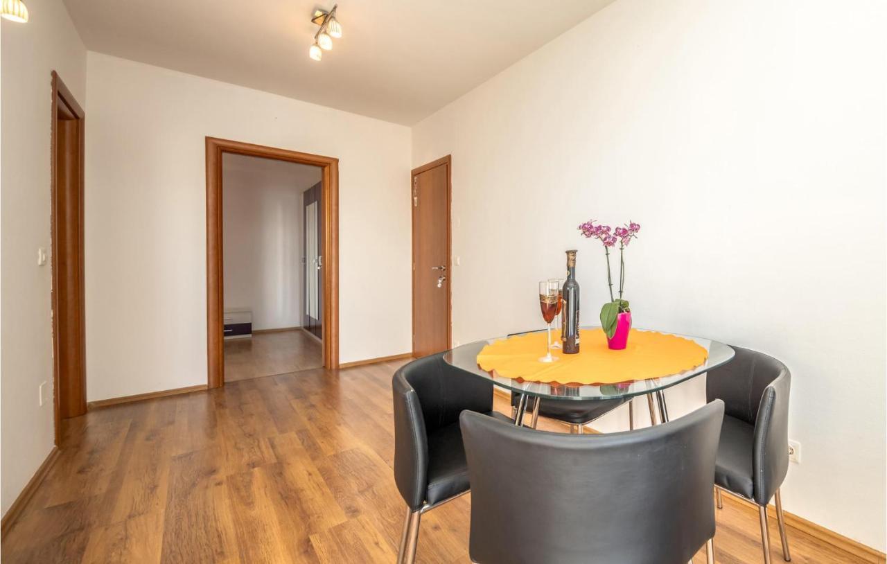 Stunning Apartment In Crikvenica With Wifi Buitenkant foto