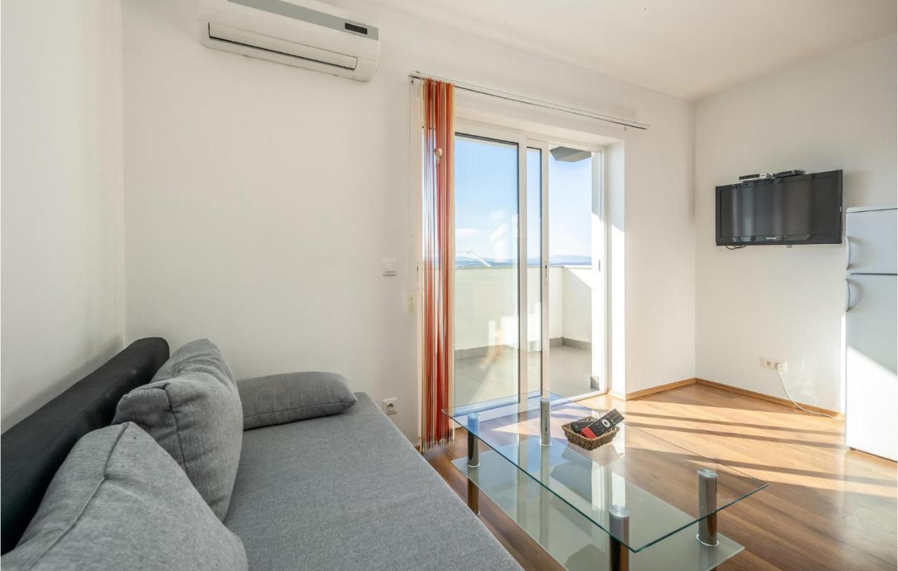 Stunning Apartment In Crikvenica With Wifi Buitenkant foto