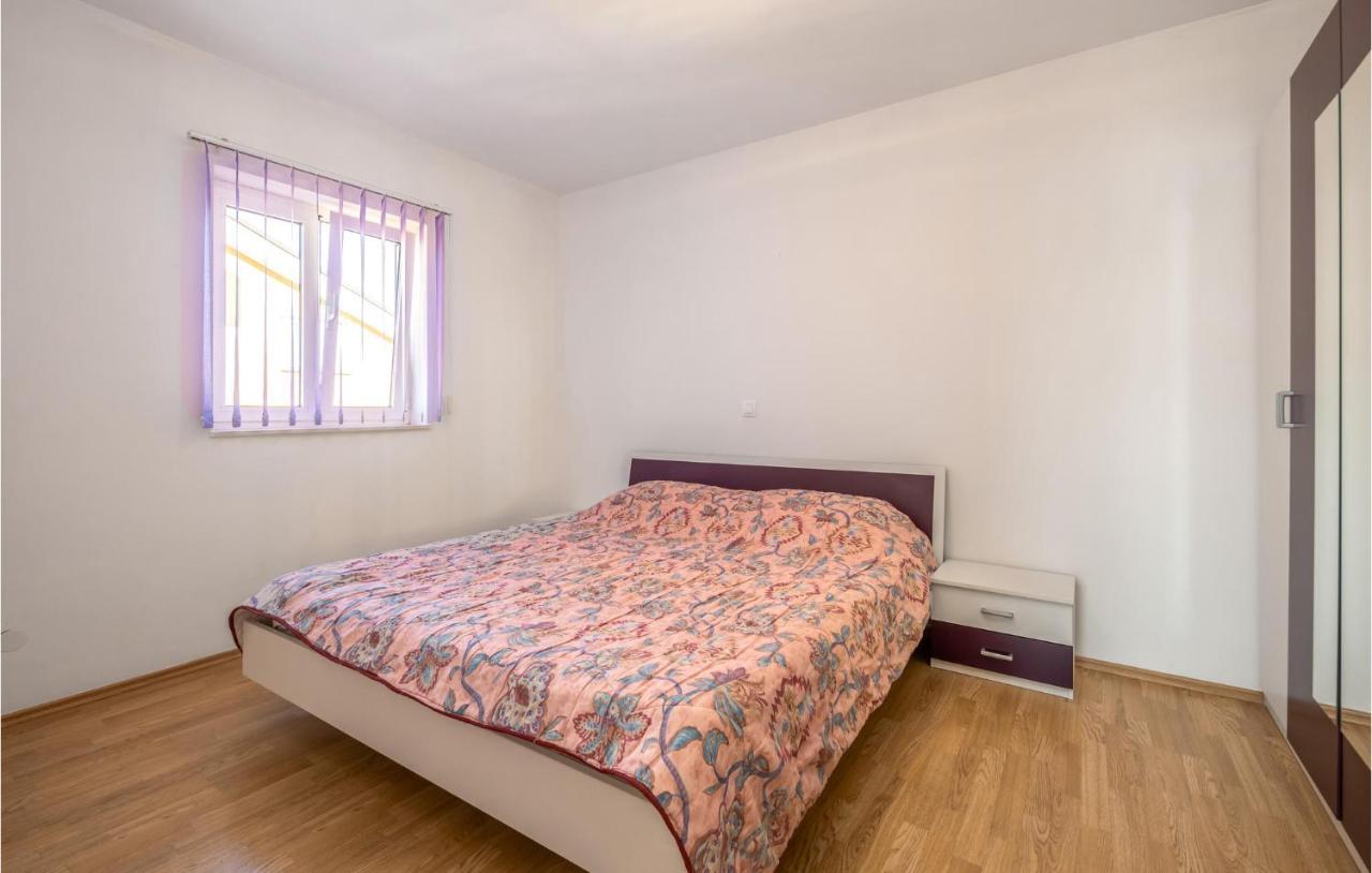Stunning Apartment In Crikvenica With Wifi Buitenkant foto