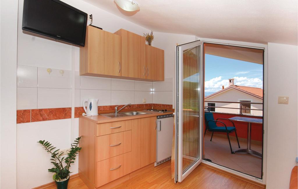 Stunning Apartment In Crikvenica With Wifi Buitenkant foto