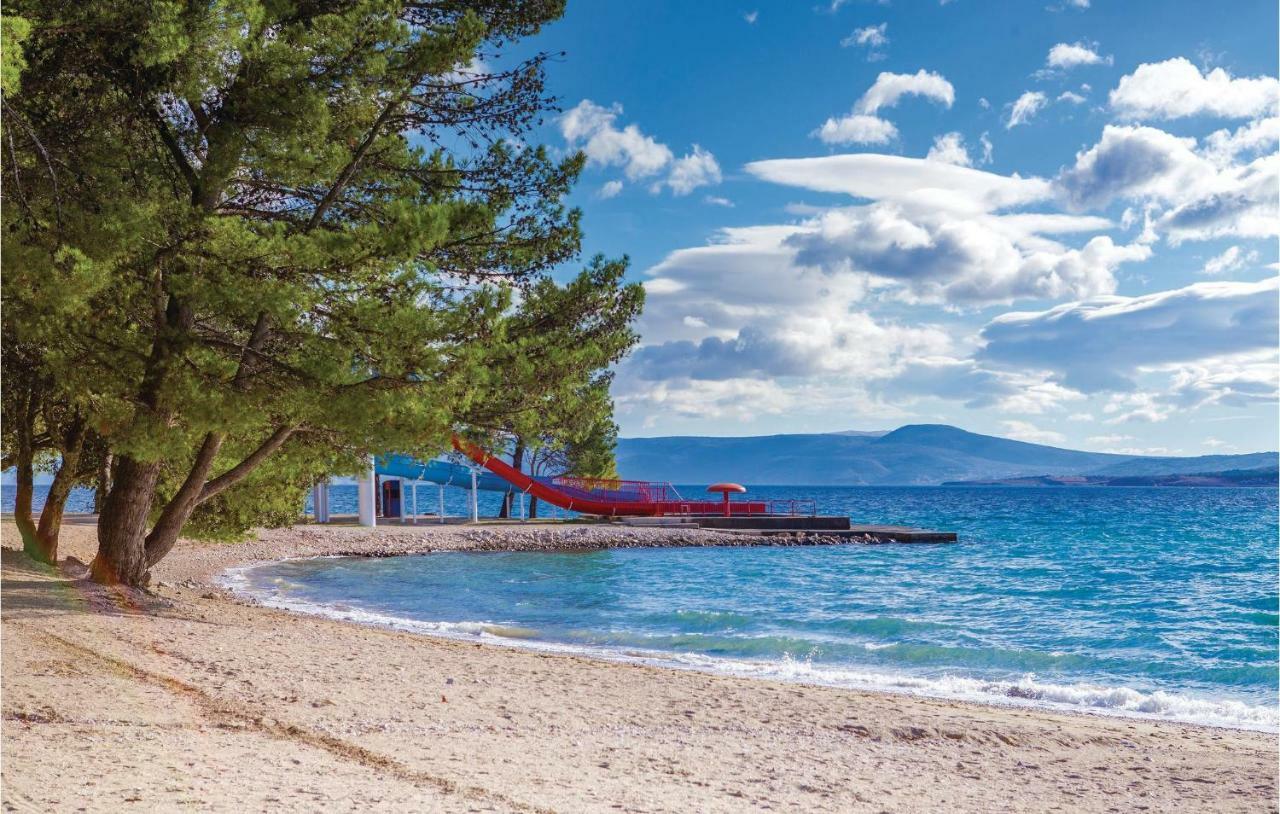 Stunning Apartment In Crikvenica With Wifi Buitenkant foto